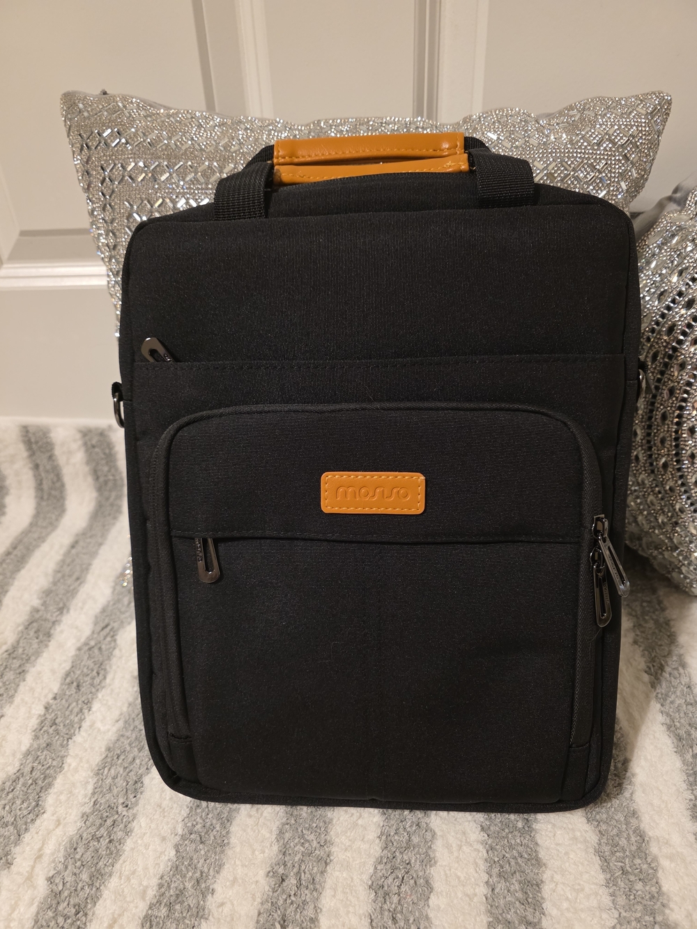 Mosiso NWT Black Tech Organizer Laptop Ipad Tablet 12.9 Inches Bag With Strap